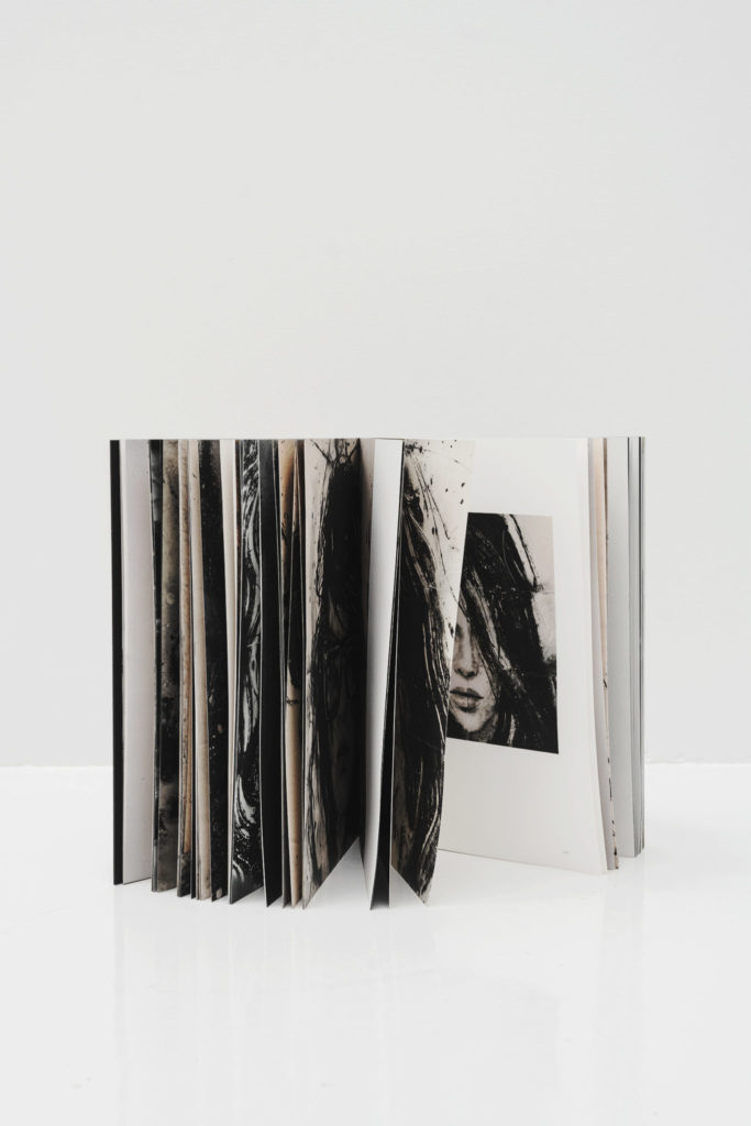 Alzueta Gallery - ROSTRES | FACES 2015-2020 BY LIDIA MASLLORENS